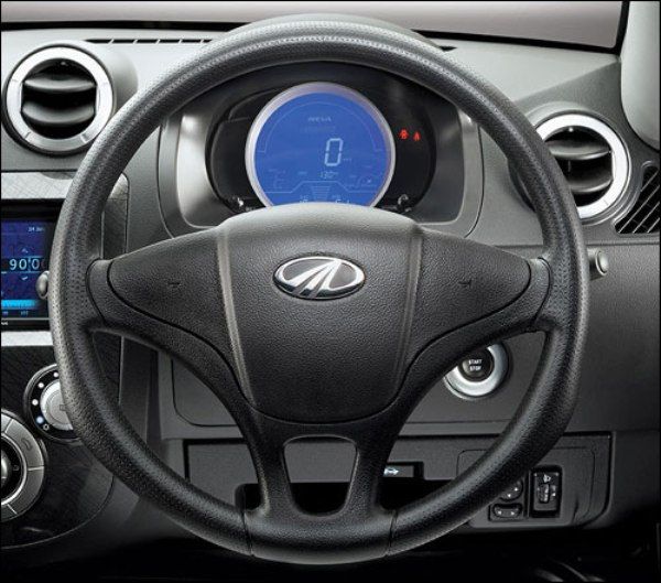 Mahindra e-20