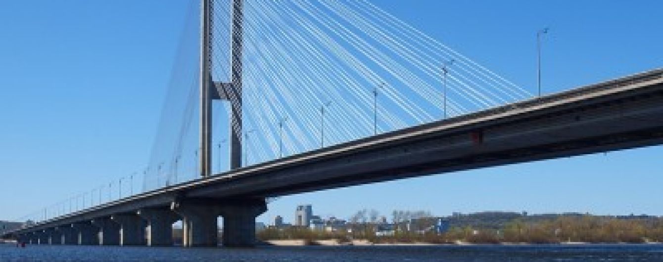 В Киеве частично перекроют Южный мост в воскресенье