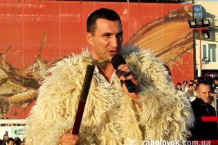 Володимир Кличко покрасувався у вівчарському вбранні (фото)