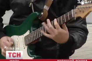 Донеччанин встановив фантастичний гітарний рекорд