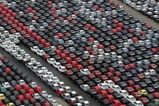 Український автопром за рік обвалився майже на 30%