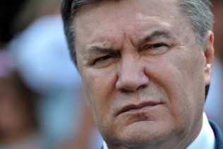 Янукович уволил Шуфрича и Калетника из-за депутатства