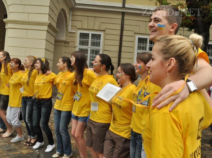 Львів'яни підтримали збірну України_7