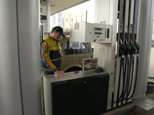Цены на бензин в Украине превысят 10 гривен