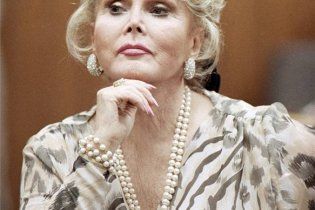 94-летняя голливудская актриса готовится стать матерью