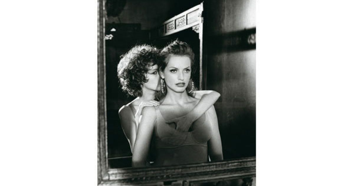 staroy-porno-video-ebut-olga-rodionova-tseluyut-nozhki-video