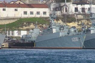 В Крыму российские военные штурмом захватили корвет "Винница"