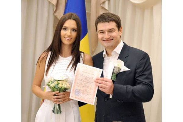Яким Андрій Ющенко був під час першого весілля та нині