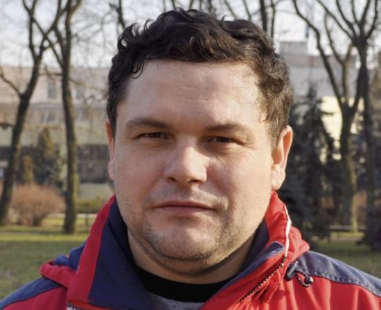 Одесситу Дмитрию нужна операция на головном мозге