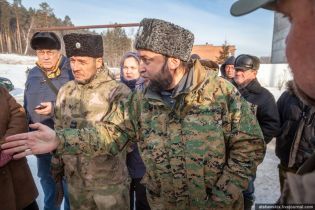 Під Єкатеринбургом козаки-сепаратисти з Донбасу захищають склад пташиного посліду