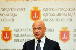 Суд дозволив Труханову їздити за кордон і спілкуватися з іншими фігурантами справи