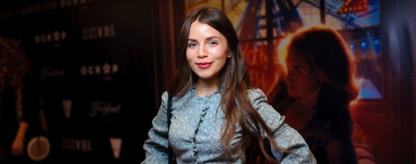 Звезды на премьере фильма: Витвицкая в клетчатом жакете, "НеАнгел" Вика в мини, Соловий в платье с рюшами