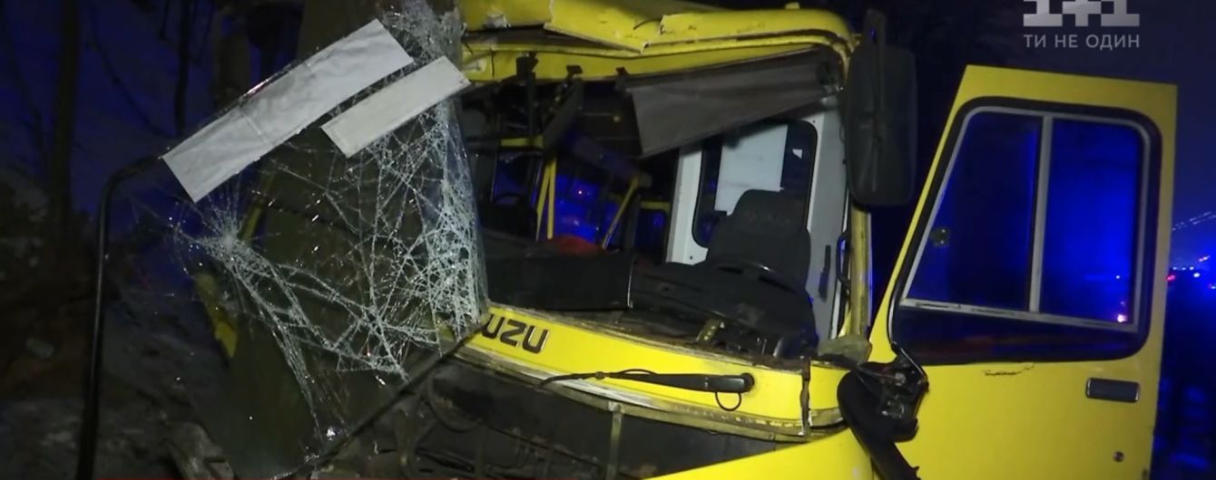 Паники не было: пассажирка рассказала о киевской ДТП с участием двух автобусов на улице Телиги