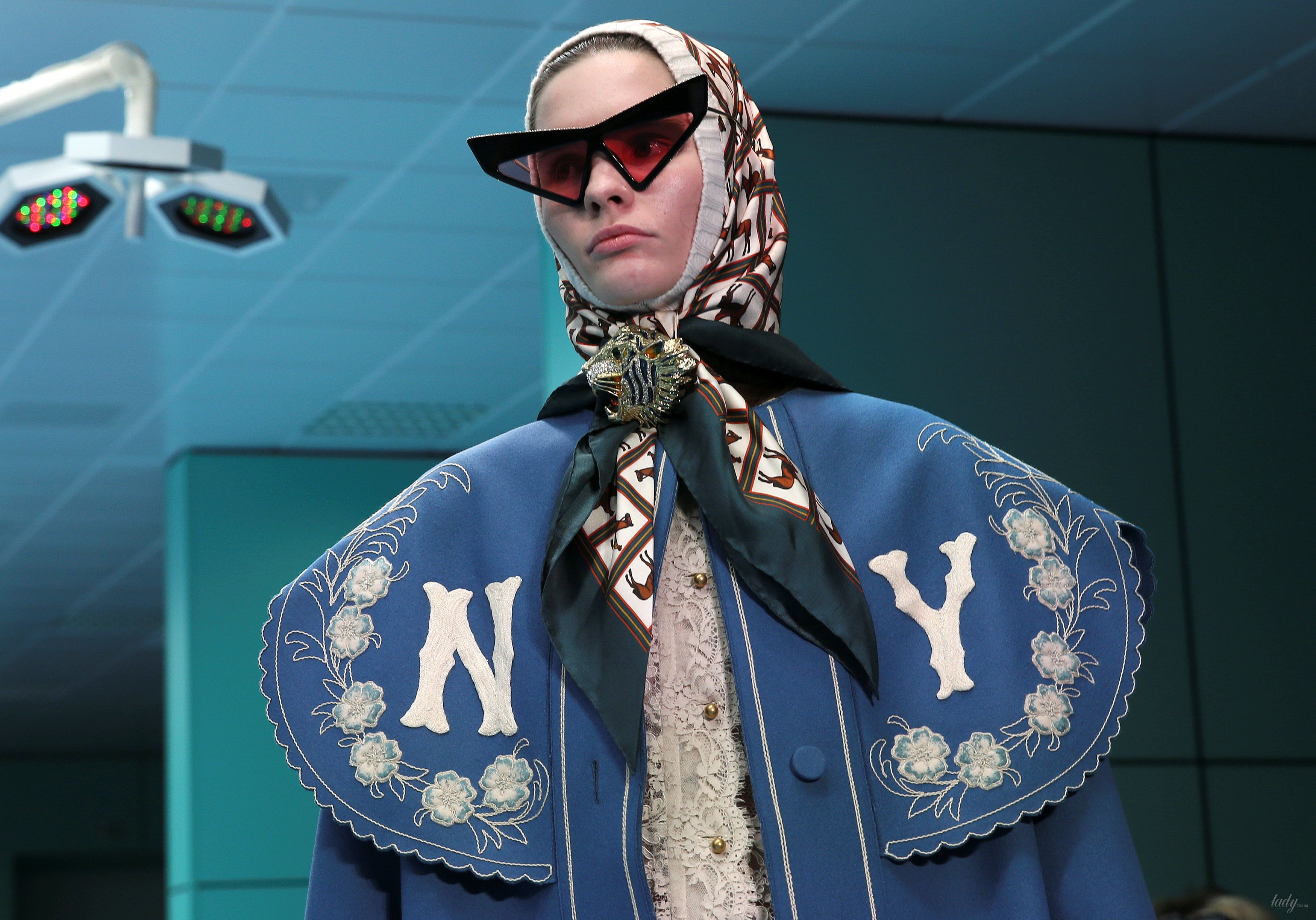 Показ коллекции бренда Gucci в Милане_16