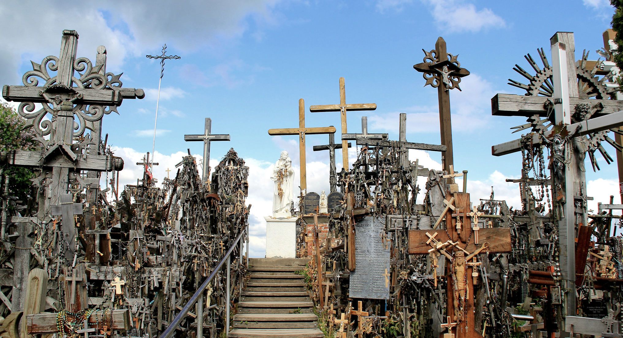 Гора Хрестів, Литва