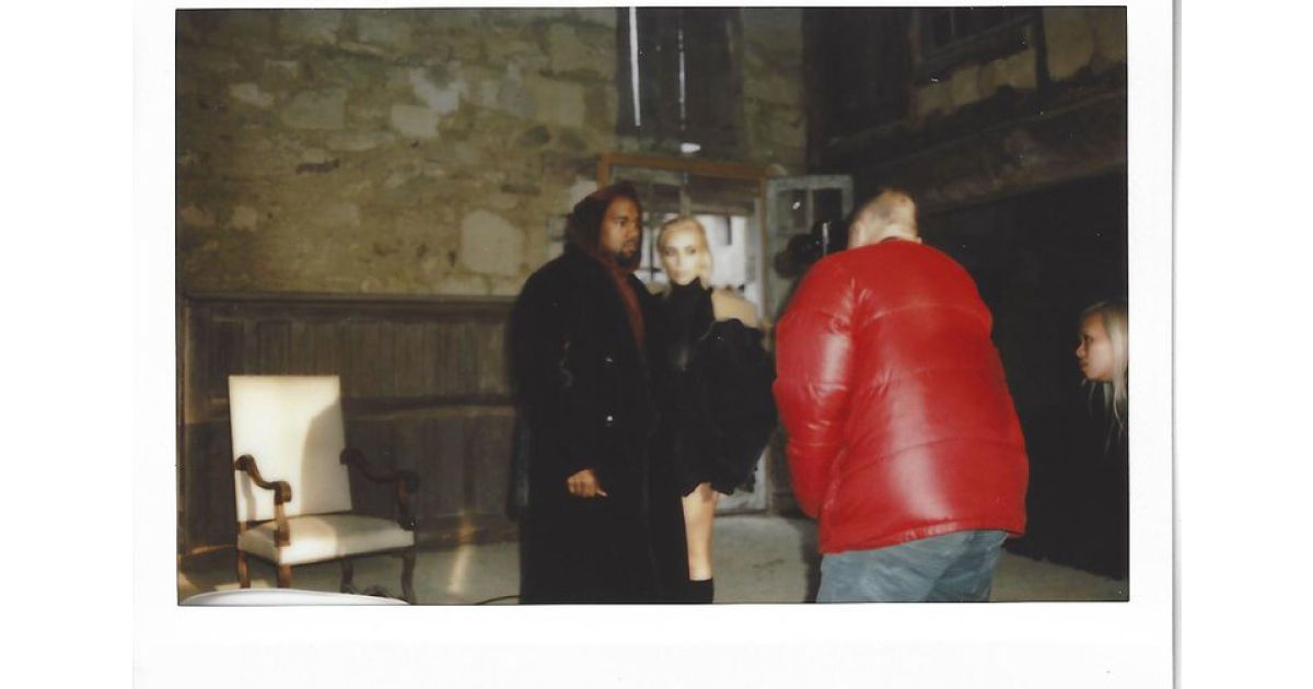Кардашян показала грудь на личных фотографиях / © kimkardashianwest.com