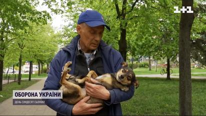 Історія 60-річного чоловіка та його собачки Жужі, які пішки дійшли з Маріуполя до Запоріжжя