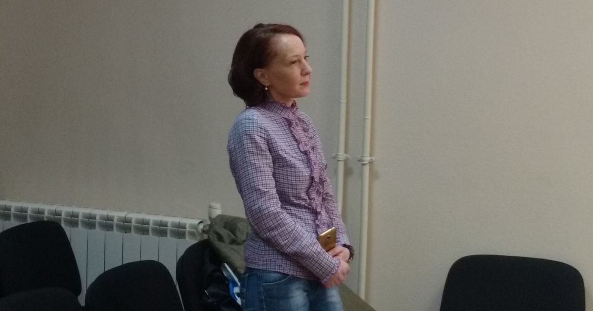 У Росії засудили активістку, яка в соцмережі зберегла меми про Путіна та священиків