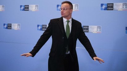 Петер Сіярто