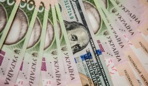 "Точно нема тут багатих бабусь і дружин": депутати відверто розповіли про схеми легалізації сумнівних коштів через е-декларації