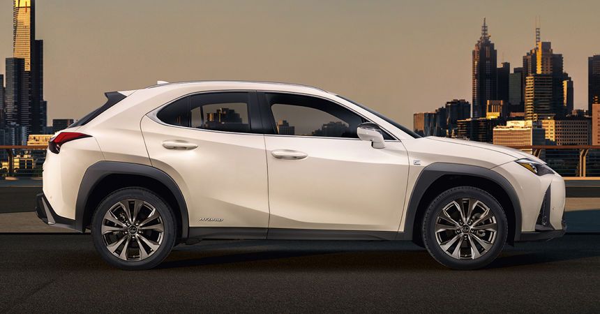 Lexus UX_3