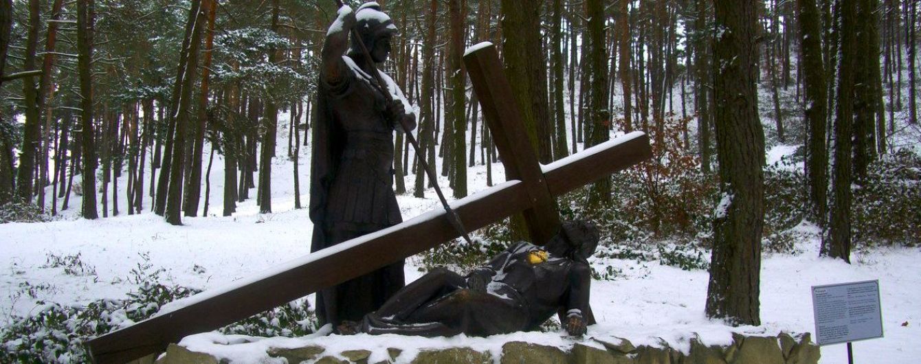 "Голгофа" на Львовщине. В Страдче есть гора, которую приравнивают к святыням Иерусалима