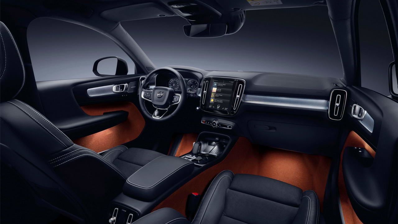 Volvo XC40_3