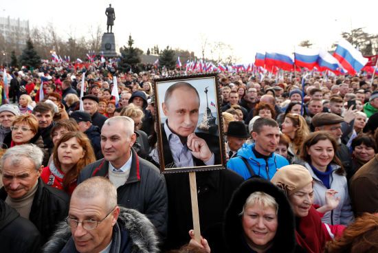 Путін назвав "референдум" у Криму "справжньою демократією"