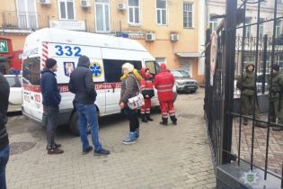 В полиции рассказали подробности загадочной смерти мужчины, которого нашли мертвым возле ресторана в Киеве