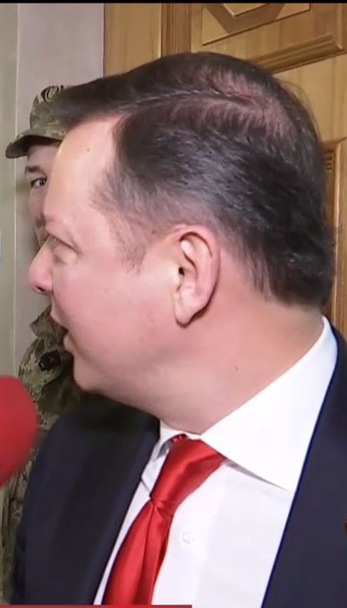 Народні депутати розповіли, якими автомобілями вони володіють