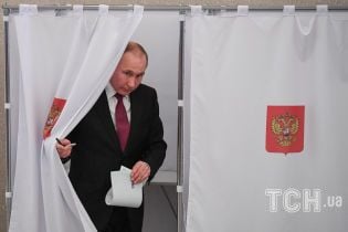 Путін проголосував за себе на виборах і розповів, якого чекає результату