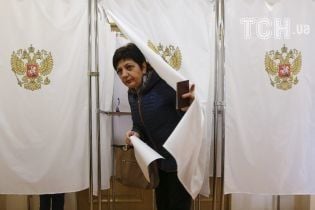 В Україні дозволяють проголосувати за президента РФ лише за дипломатичним паспортом