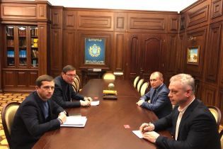 Луценко заявил о фактах пересылки через "Новую почту" безакцизного алкоголя и наркотиков