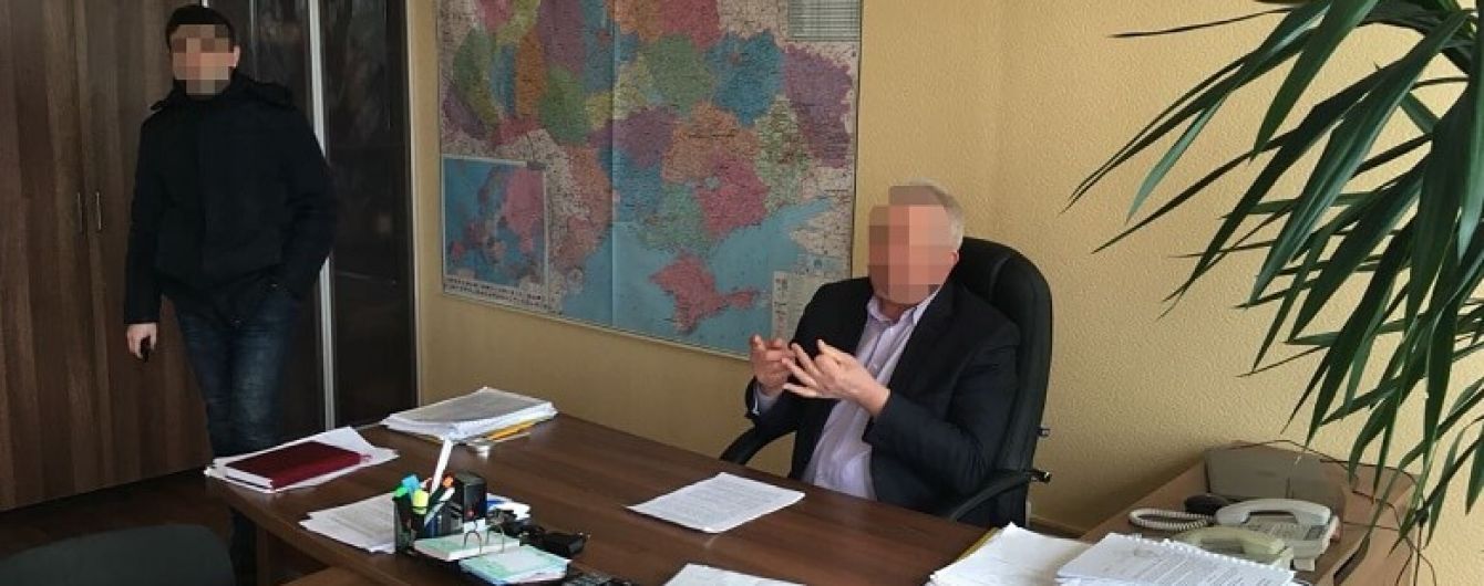 У Києві на хабарі затримали одного з посадовців "Київпастрансу"