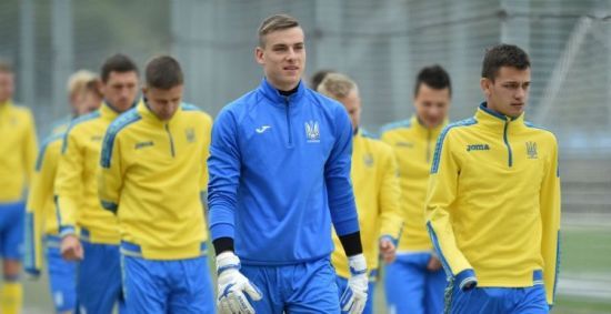 Троє гравців збірної України вирушать до складу молодіжки перед відповідальною грою з Англією