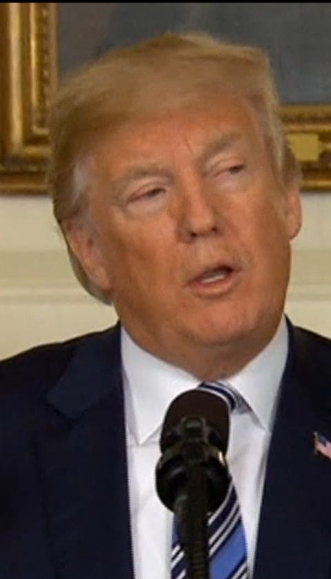 Дональд Трамп подовжив обмежувальні заходи проти Росії, які стосуються хакерських атак