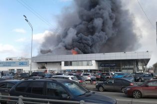 У Санкт-Петербурзі під час перевірки пожежної сигналізації спалахнув автоцентр Hyundai