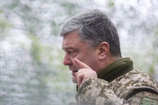 "Дотиснемо Росію". Порошенко говоритиме з Меркель про введення миротворців
