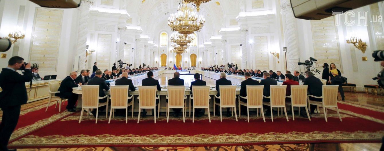 Санкції США розсекретили доньку та зятя Путіна і змусили російських олігархів пройти допити в аеропортах