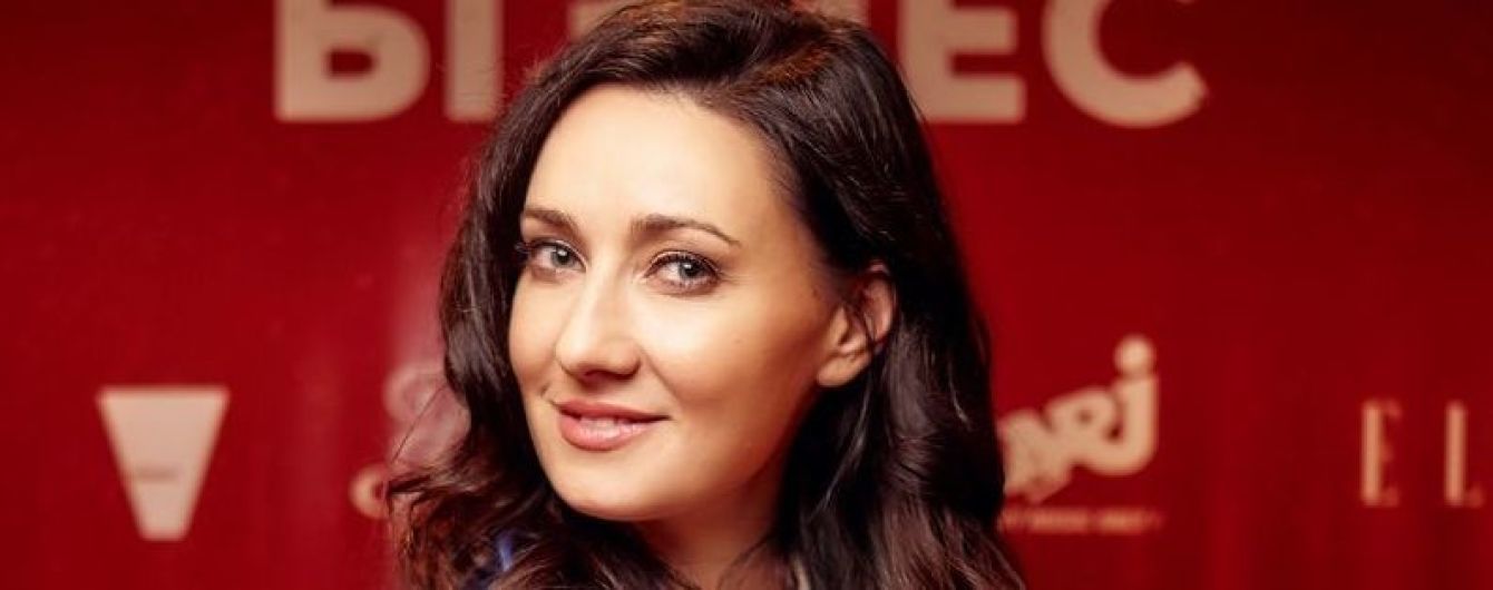 Звезды на премьере "Опасный бизнес": Витвицкая в синем костюме, Логунова в обтягивающем платье