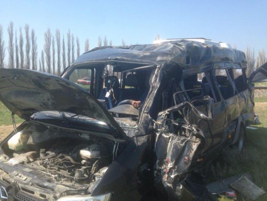 У смертельній ДТП з маршруткою та електричкою у Криму постраждали двоє громадян України