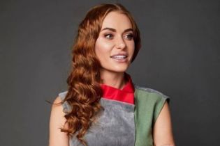Гламурная Слава из "НЕАНГЕЛОВ" удивила розовым цветом волос