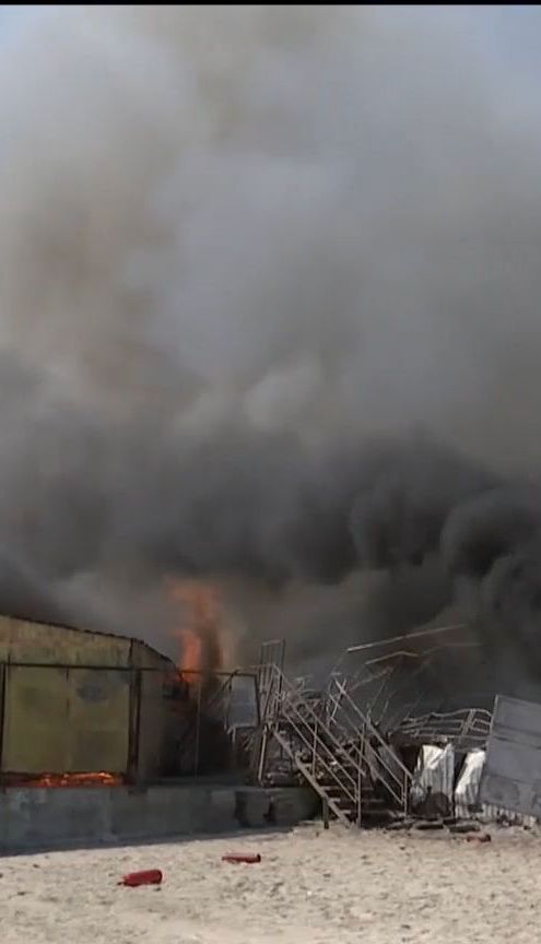 На пляжі Одеси згорів ресторан