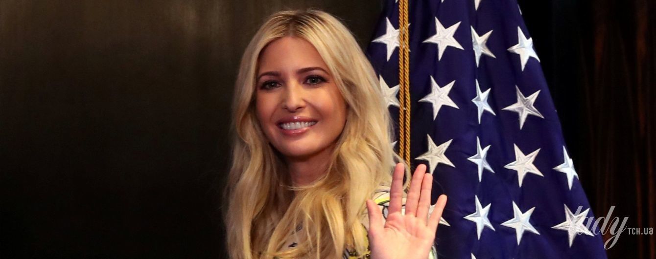 В твидовом платье и жакете с изображением птиц: Иванка Трамп на пресс-конференции
