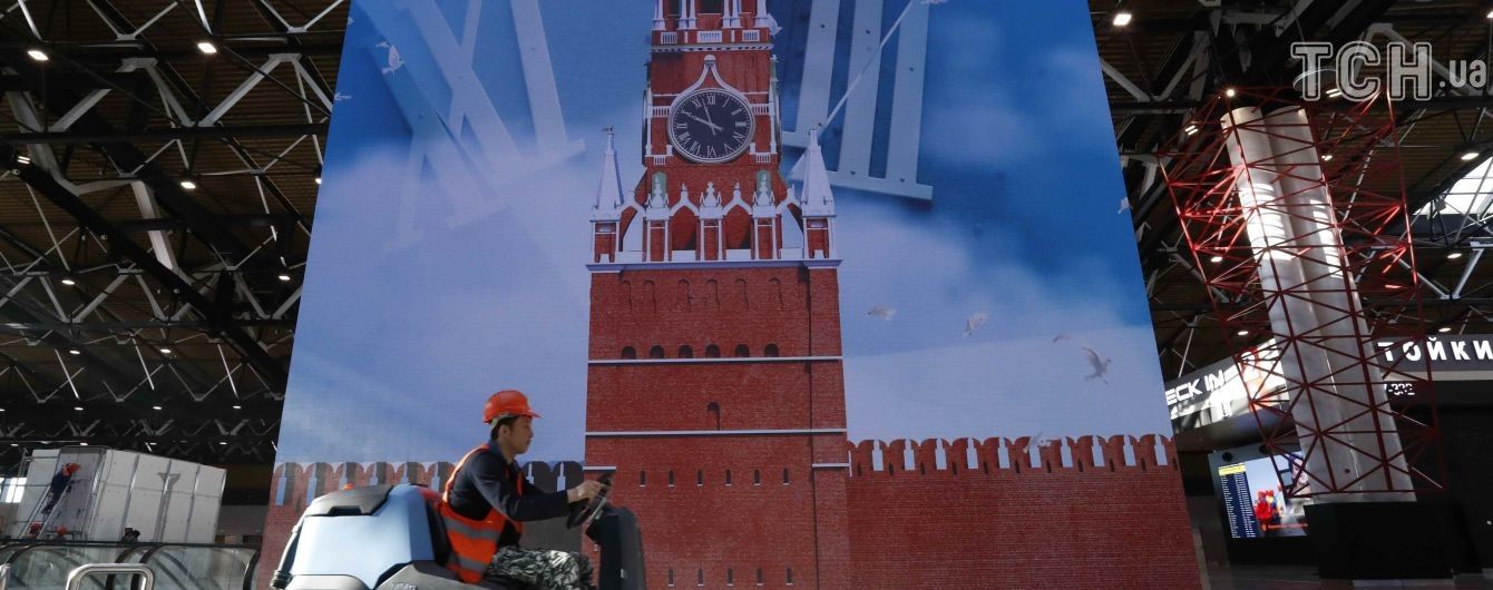 Усе погіршиться. Через санкції США в Росії здорожчає долар, зростуть інфляція та відтік капіталу