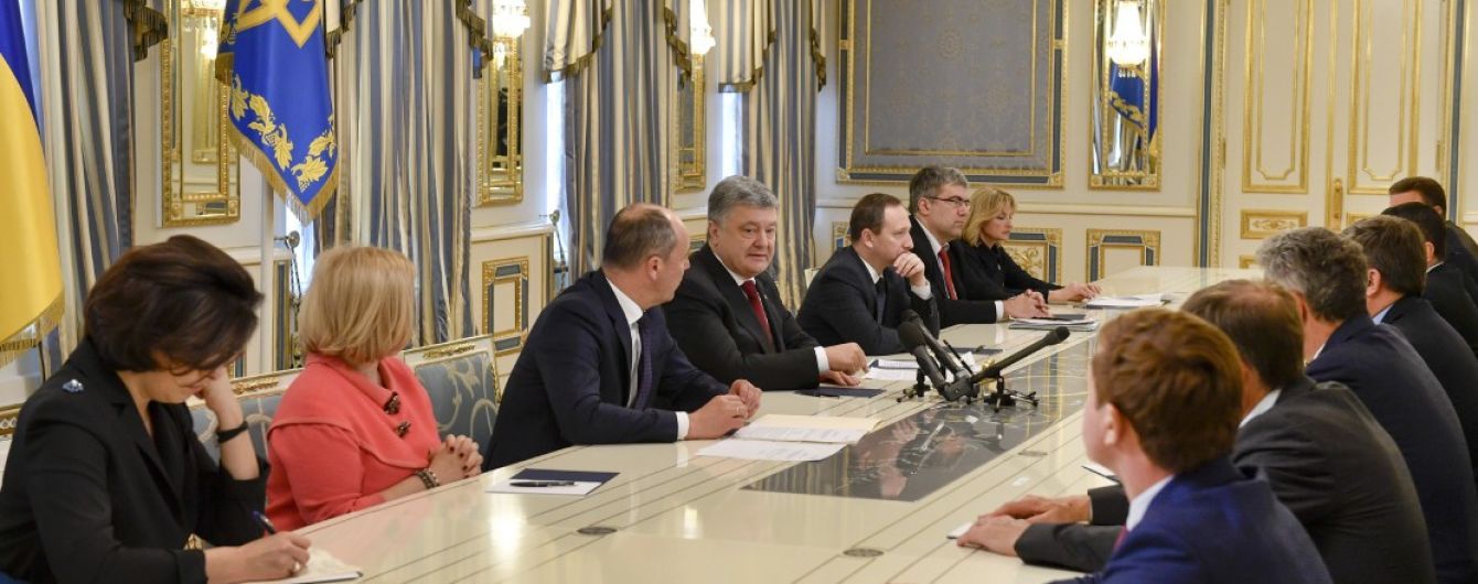 Порошенко розповів, коли може об'єднатися церква в Україні