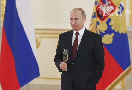 Путін хоче миру зі США, Кремль наказав чиновникам зменшити градус антиамериканської риторики – Bloomberg