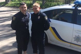 Спасенную полицией самоубийцу в Николаеве уже выписали из больницы домой