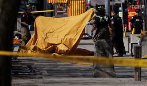 Внаслідок наїзду фургону на пішоходів у Торонто загинуло 9 людей - поліція