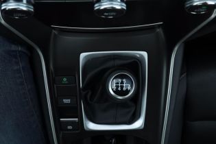 Honda учит американцев ездить на механической коробке передач